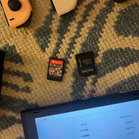 Nintendo Switch and accessories - Picture 6 of 7